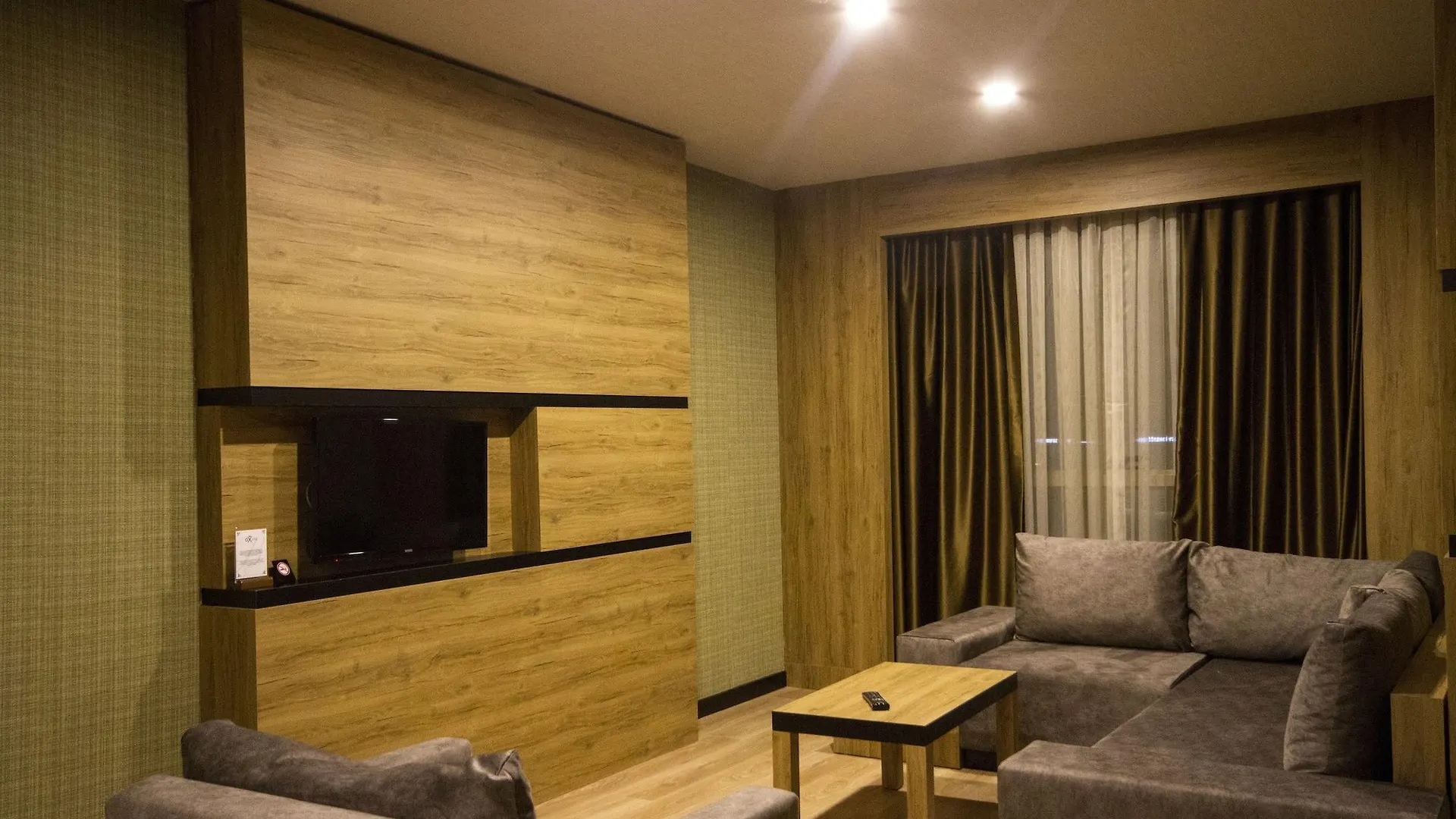 Sky Business Hotel Antalya 5*,